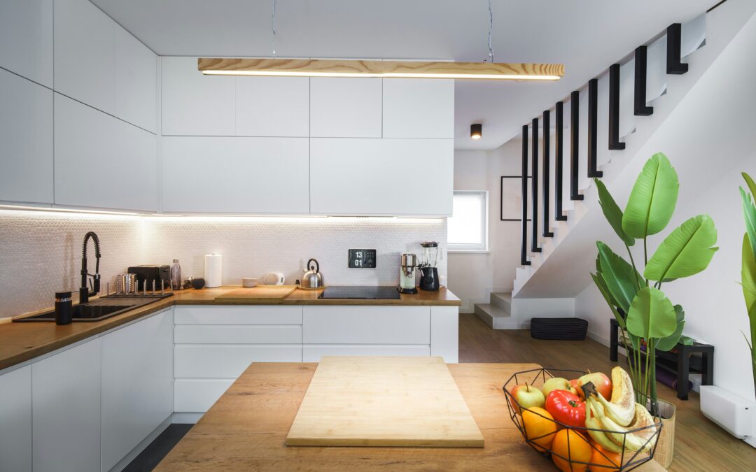 Kitchen Cabinetry Remodeling for Everyday Efficiency