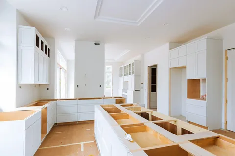Custom Kitchen Cabinet Remodeling
